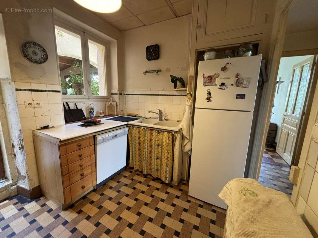 Maison à CHATEAUNEUF-DE-GALAURE