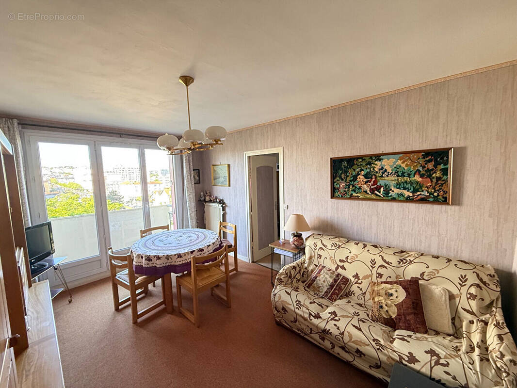 Appartement à CHATILLON