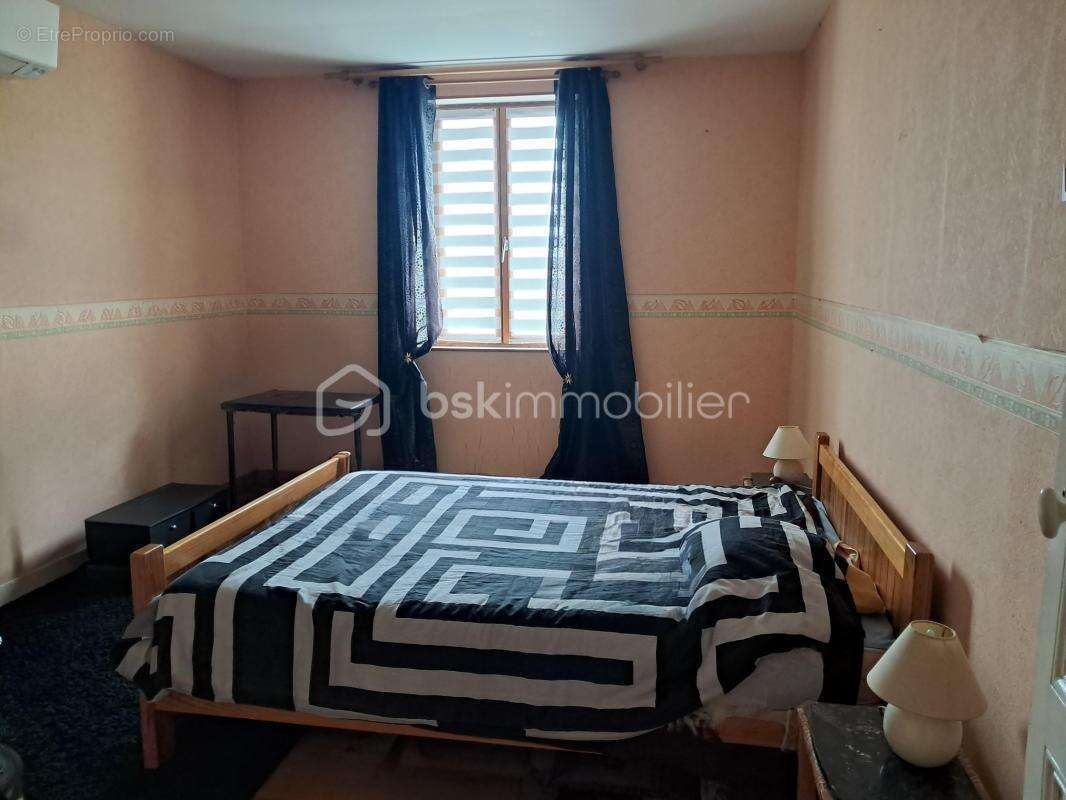 Maison à VIC-SUR-AISNE