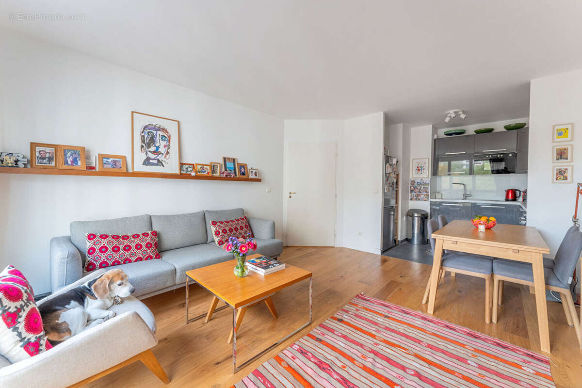 Appartement à PARIS-15E