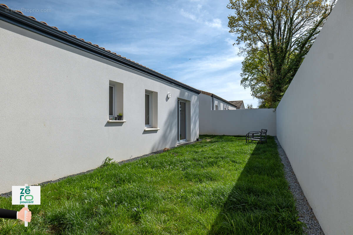 Maison à FROIDFOND