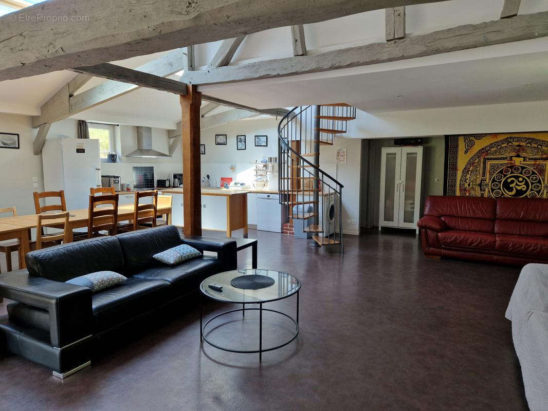 Maison à SAINT-MARTIN-DE-LA-LIEUE