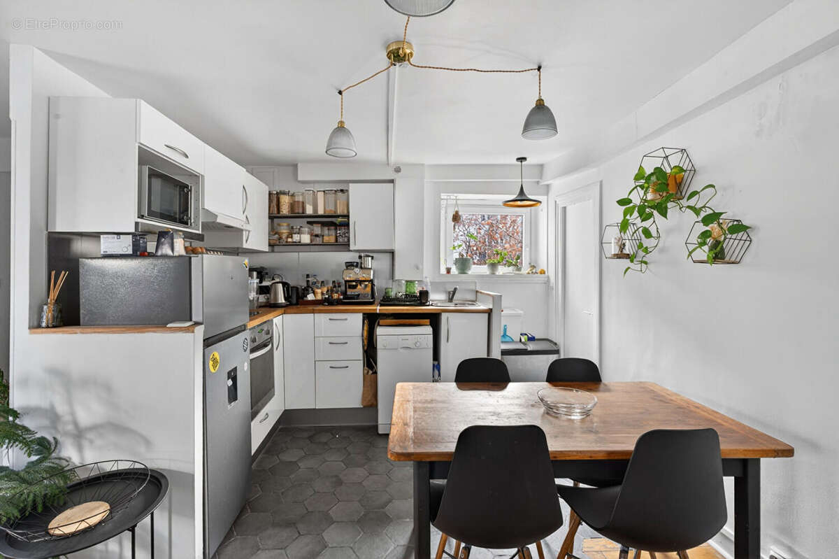 Appartement à PARIS-12E