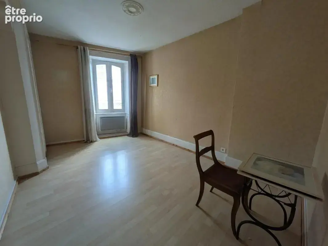 Appartement de 5 pièces de 110 m² à Lons-le-Saunier - photo 7