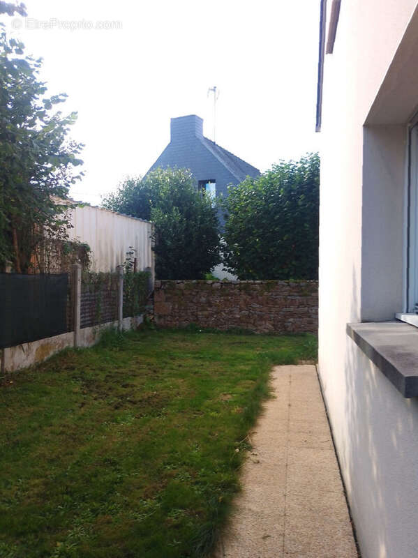 Maison à MONTOURS