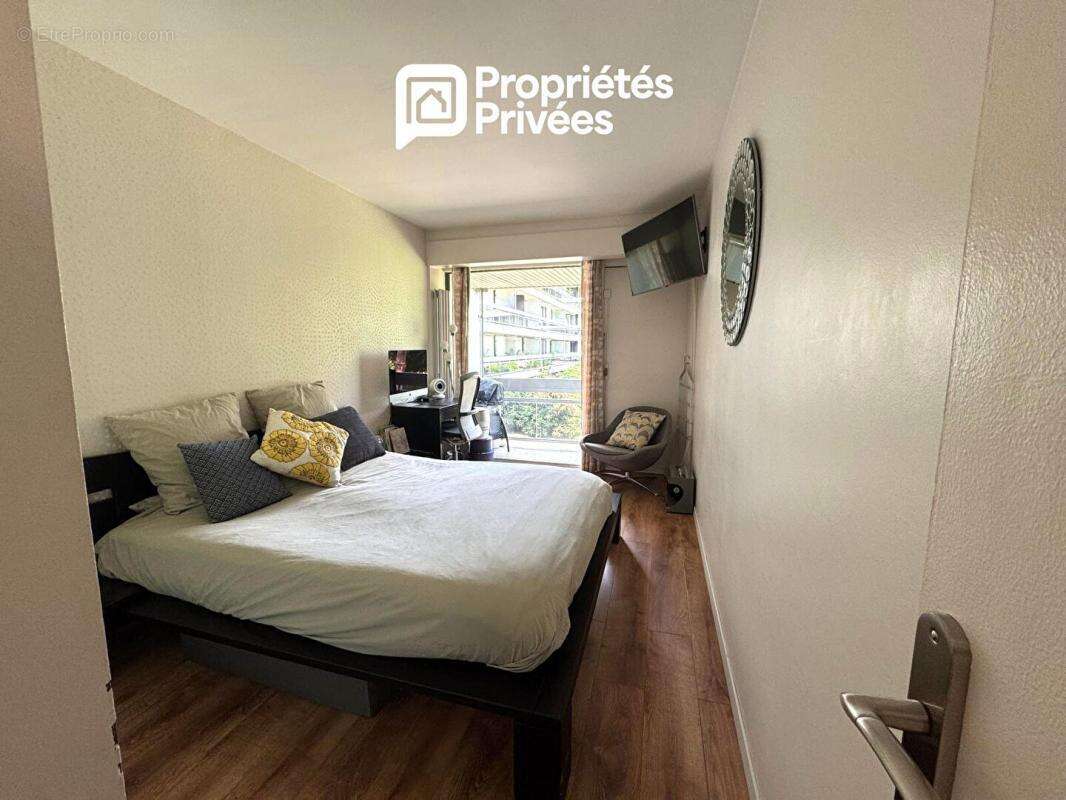 Appartement à VERSAILLES