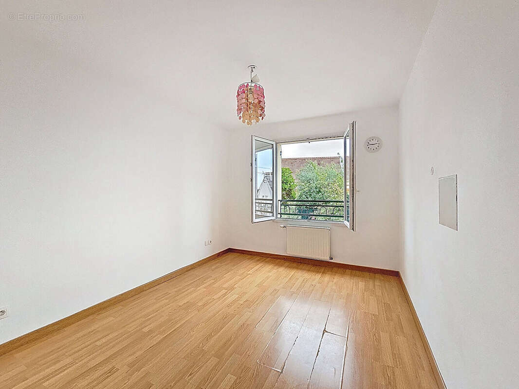 Maison à MARCOUSSIS