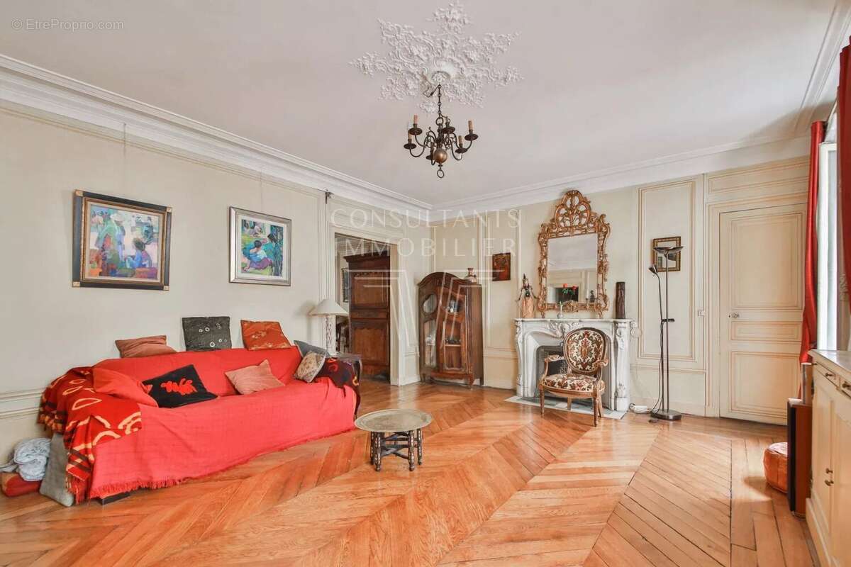 Appartement à PARIS-6E