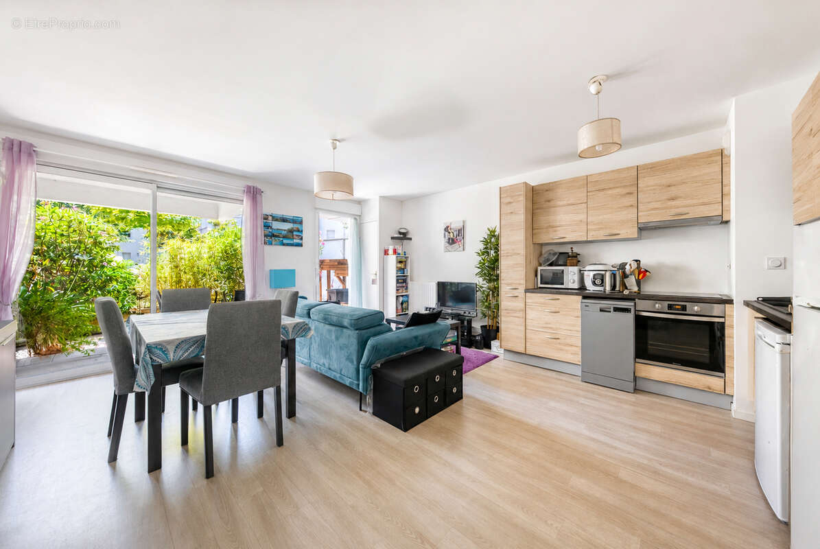 Appartement T4 - Longs Champs - photo 2