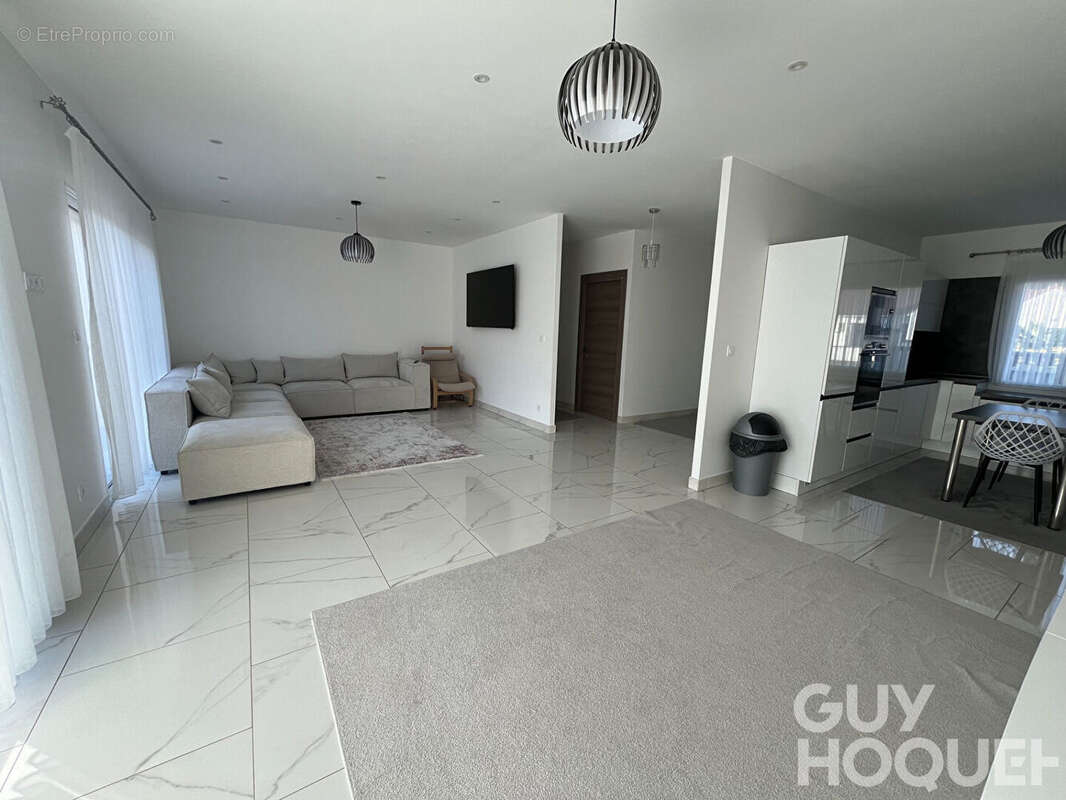 Maison à LA CHAPELLE-DU-NOYER