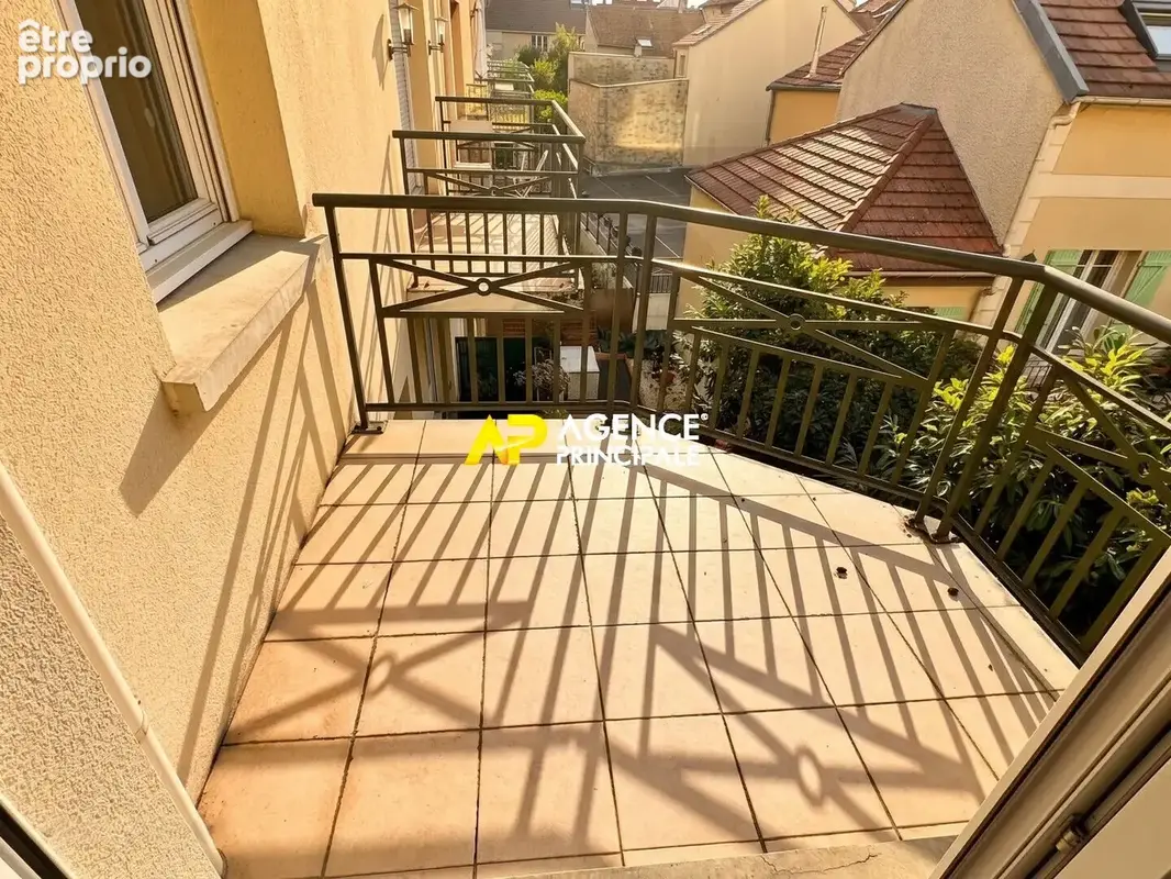 Sartrouville - Le Fresnay Vieux Pays - Appartement 4 pièces 96.49 m2 - photo 2