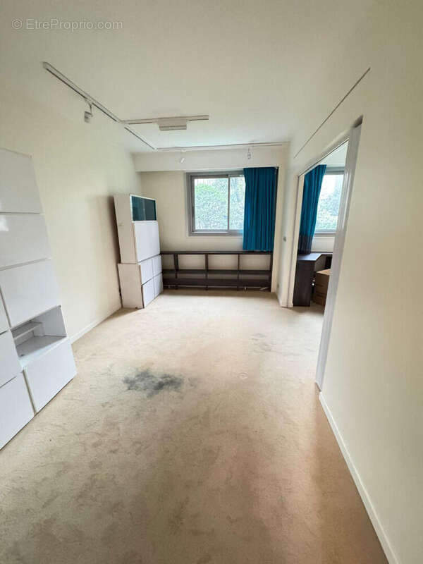 Appartement à PARIS-10E