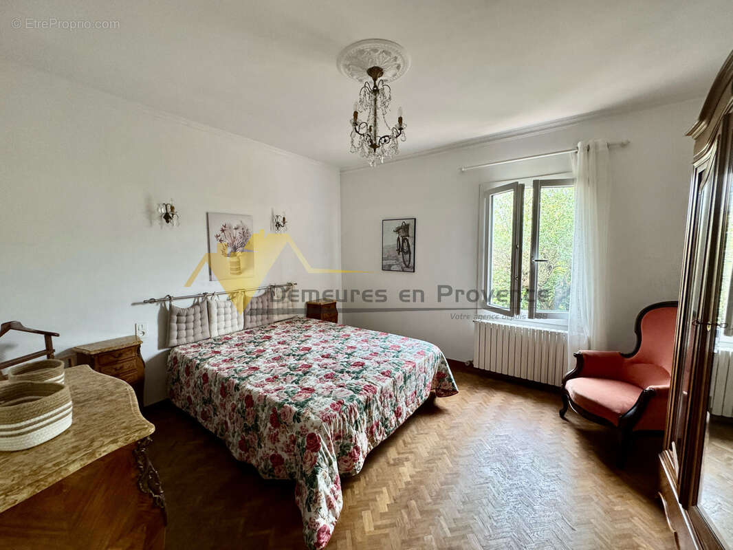 Maison à VAISON-LA-ROMAINE