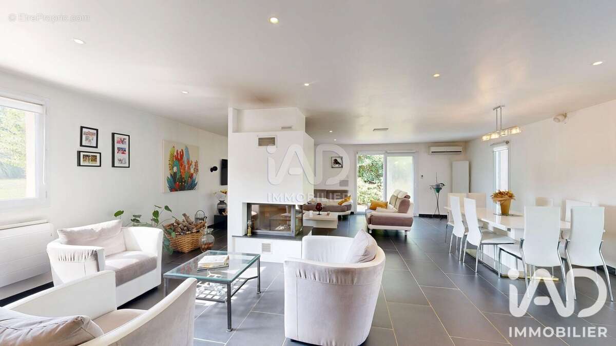 Maison 182 m² à Bazus  - photo 5