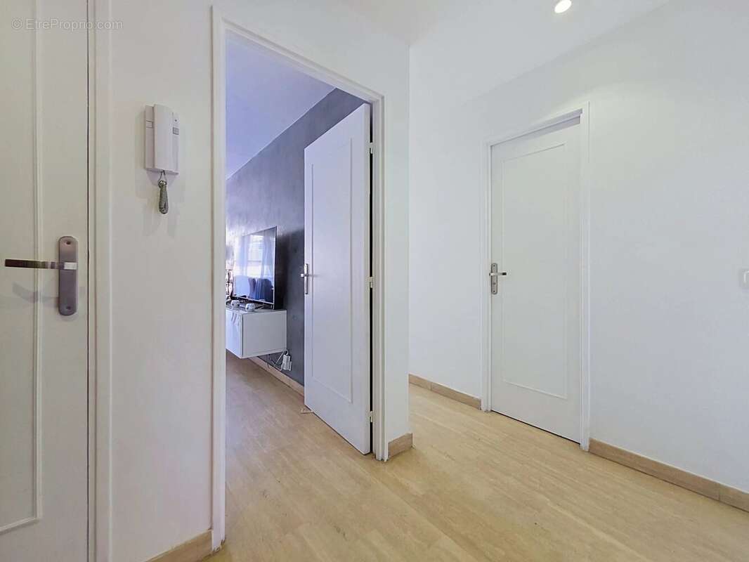 Appartement à LE CANNET