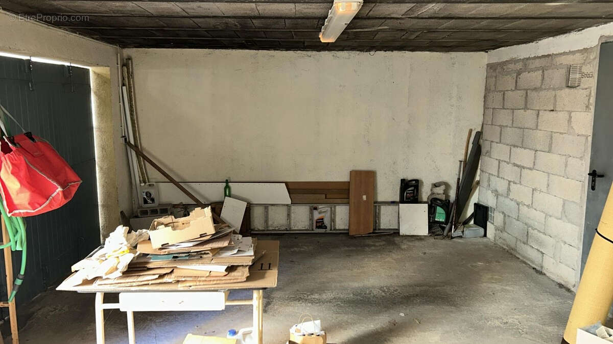 Parking à MARSEILLE-2E