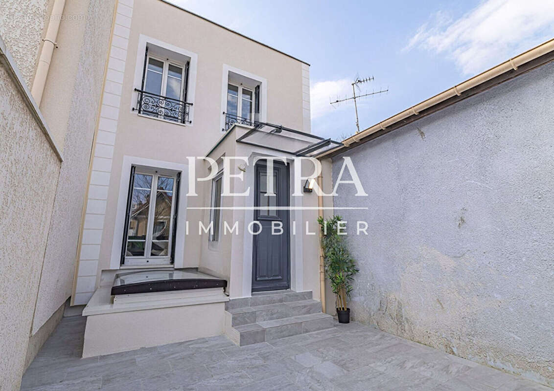 Maison à LE KREMLIN-BICETRE