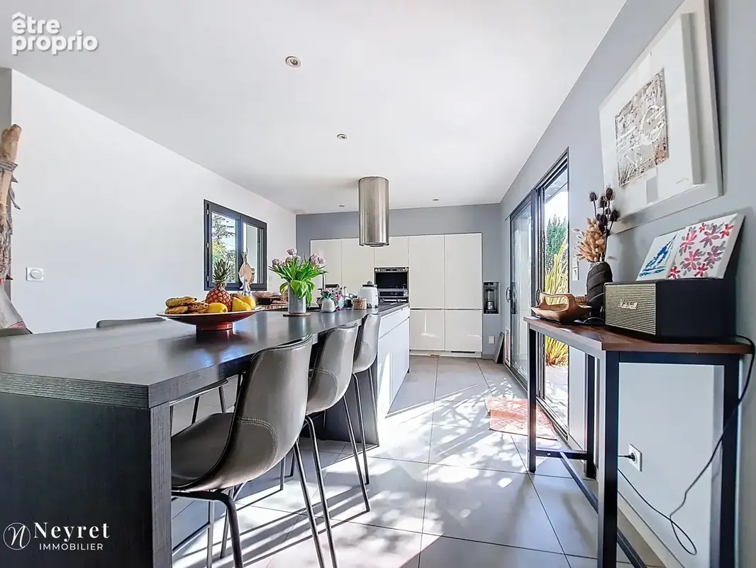 Ternay   Villa contemporaine d’exception avec piscine et jardin paysager - photo 3