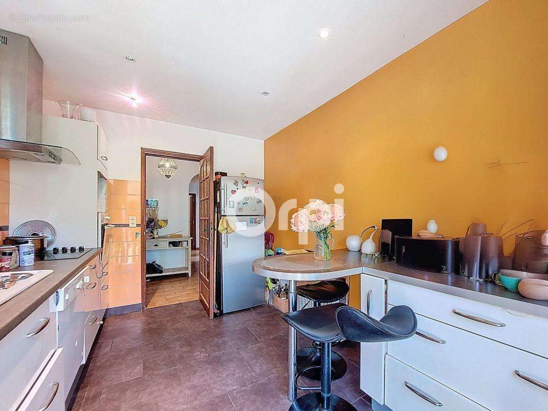 Maison à TOURRETTE-LEVENS