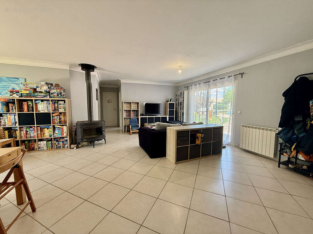 Maison Magnac Sur Touvre 6 pièce(s) 132 m2 - photo 5