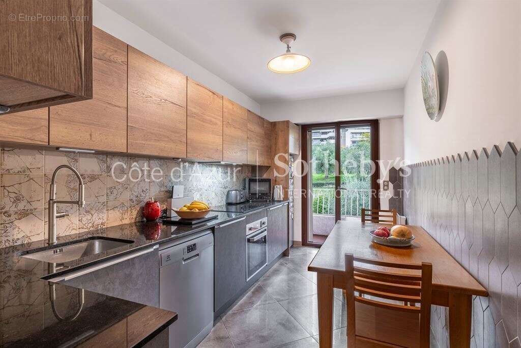 Appartement à VENCE