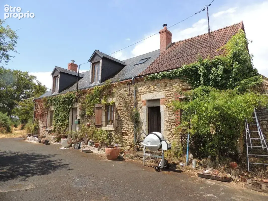 Maison 5 pièces 102 m² à vendre à Argenton-Sur-Creuse (36200) - photo 1