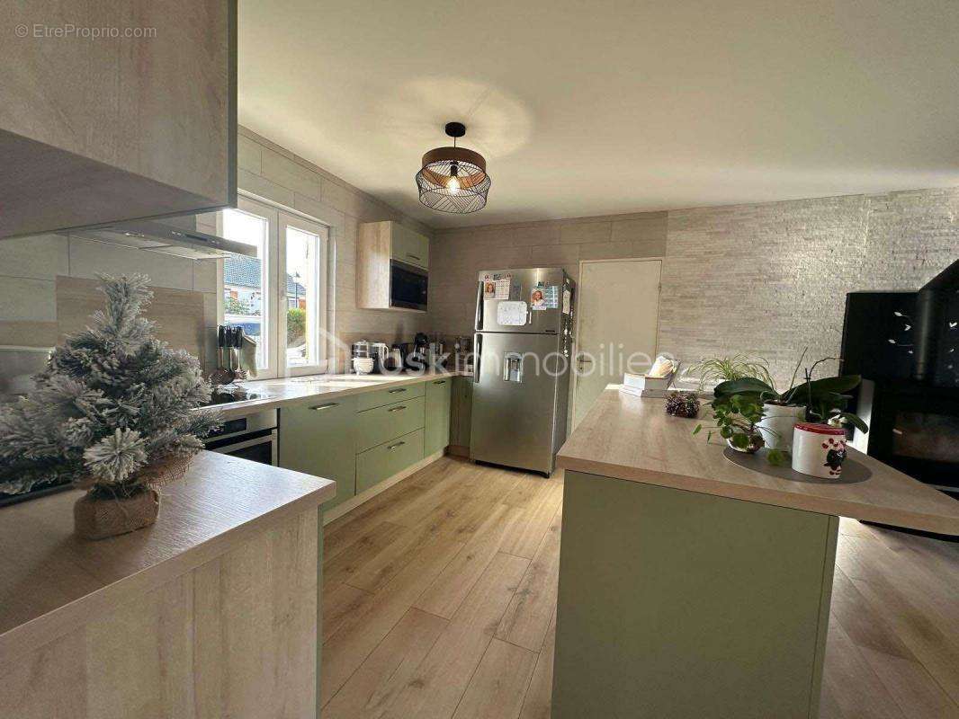 Maison à BRIE-COMTE-ROBERT