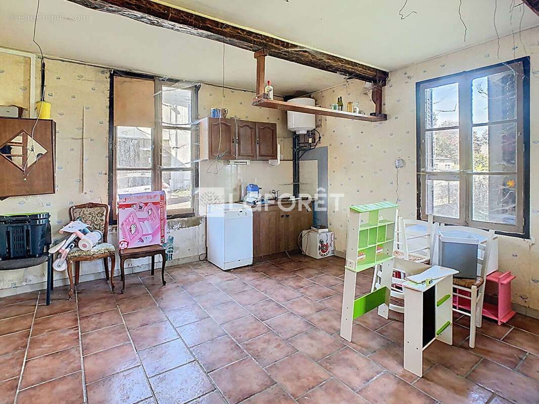 Maison à LA NEUVILLE-AUX-BOIS