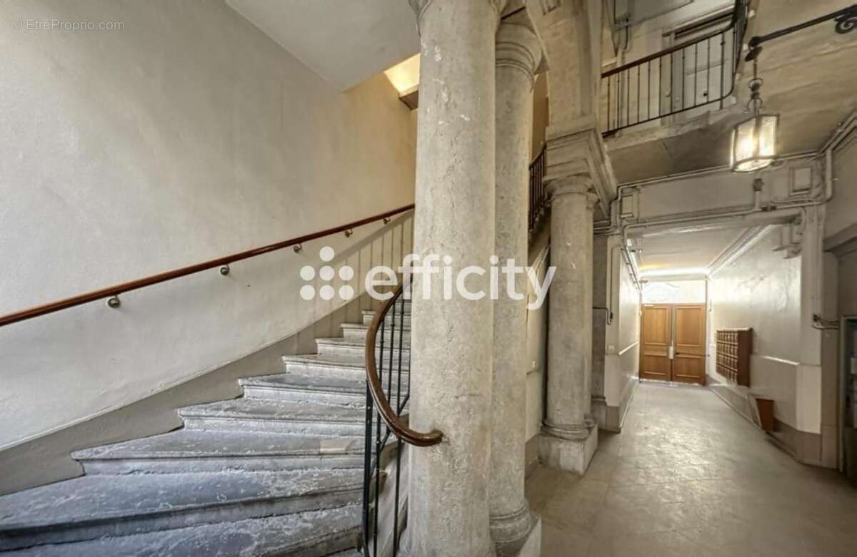 Appartement à LYON-6E
