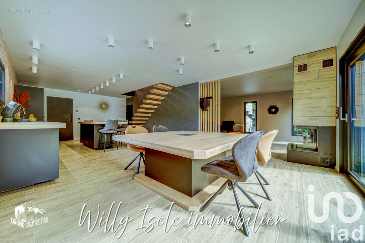 Maison 210 m² à Vitry-Sur-Orne  - photo 7