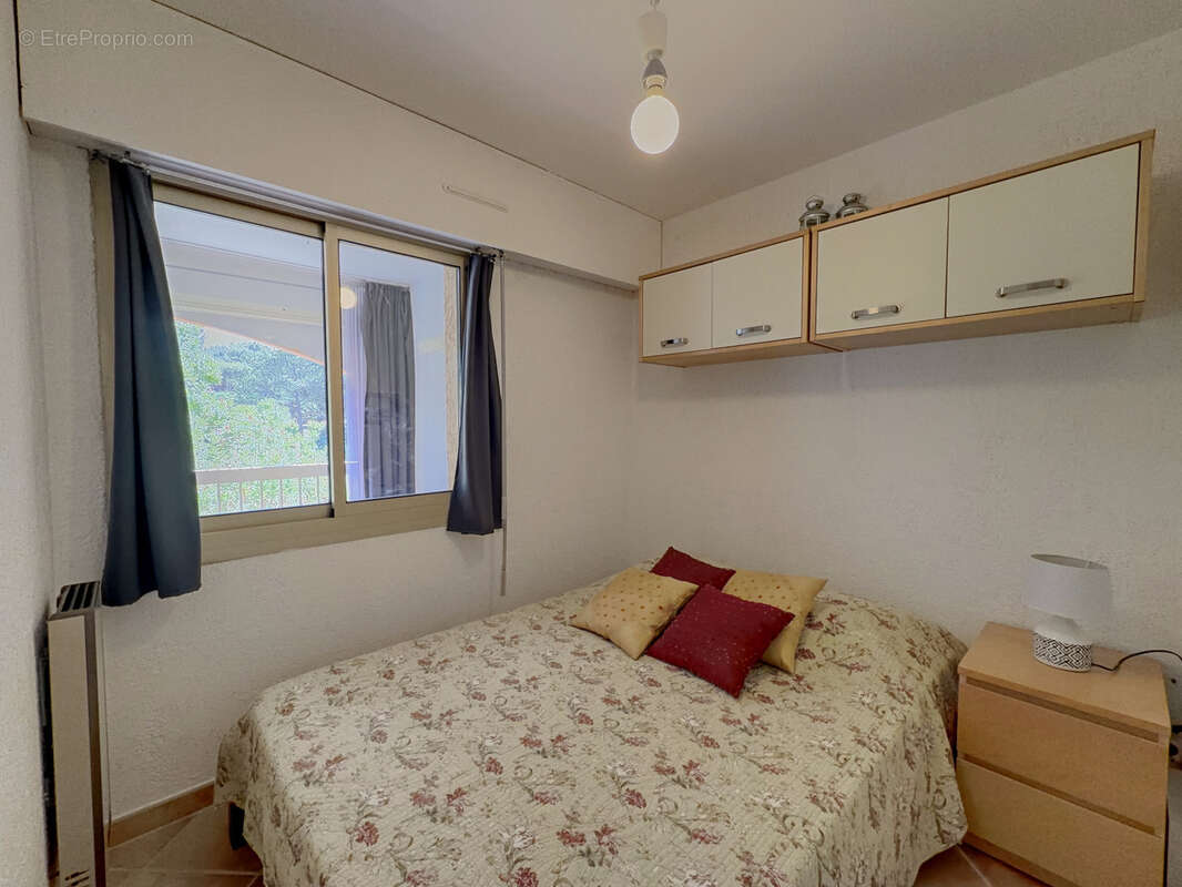 Proche Coudoulière - Appartement T2/3 dans résidence avec piscine - photo 9