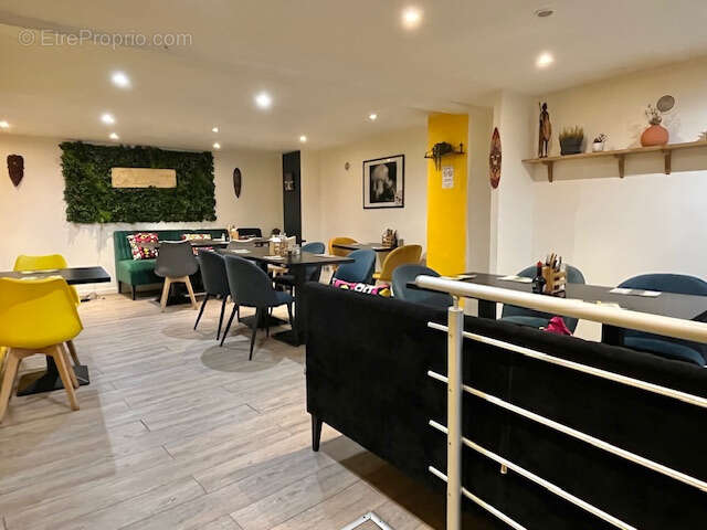 Commerce à MARSEILLE-16E