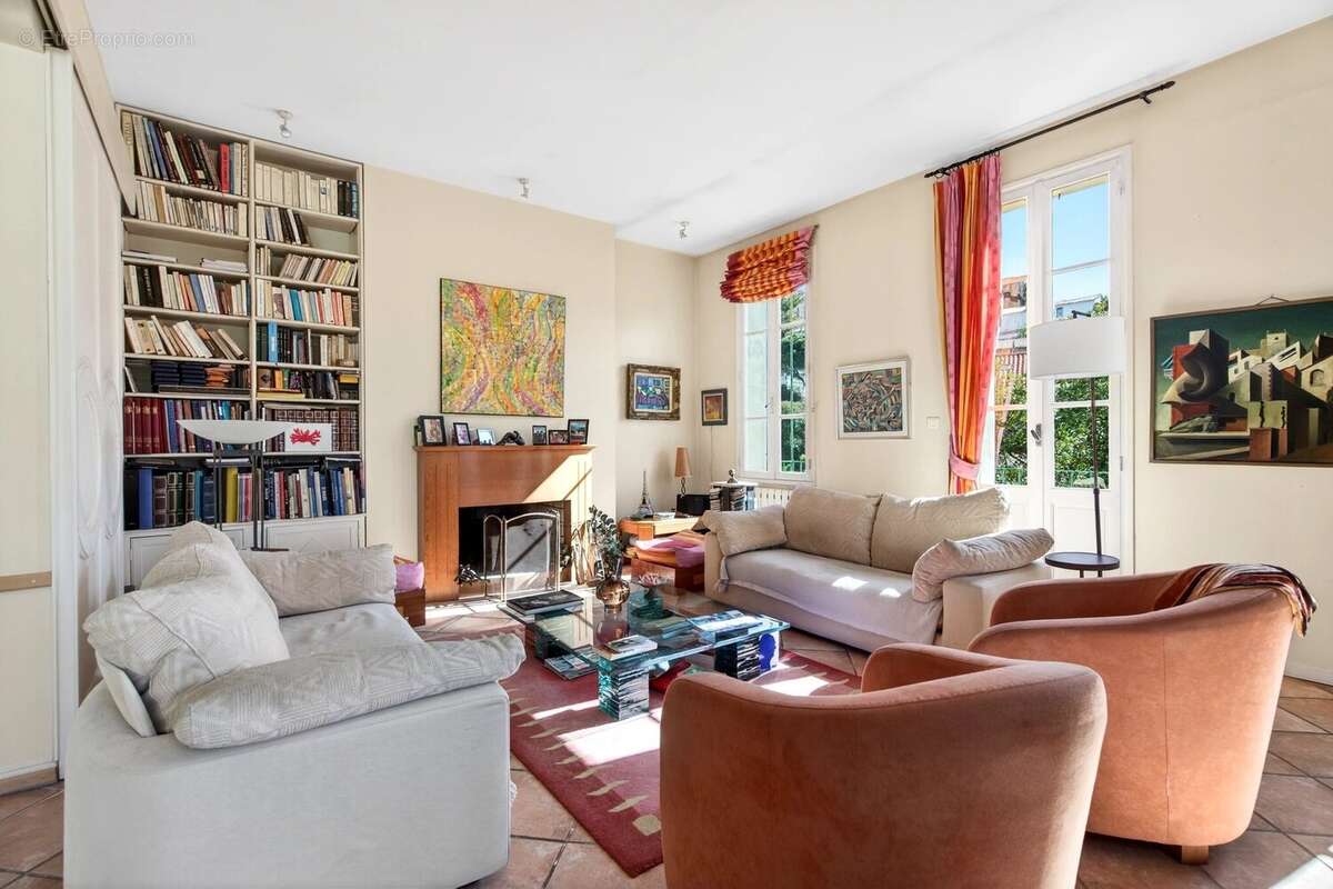 Maison à MARSEILLE-7E