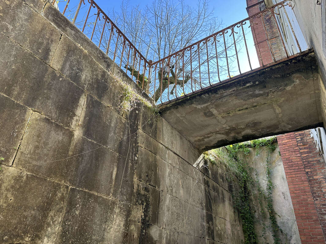 Maison à COGNAC