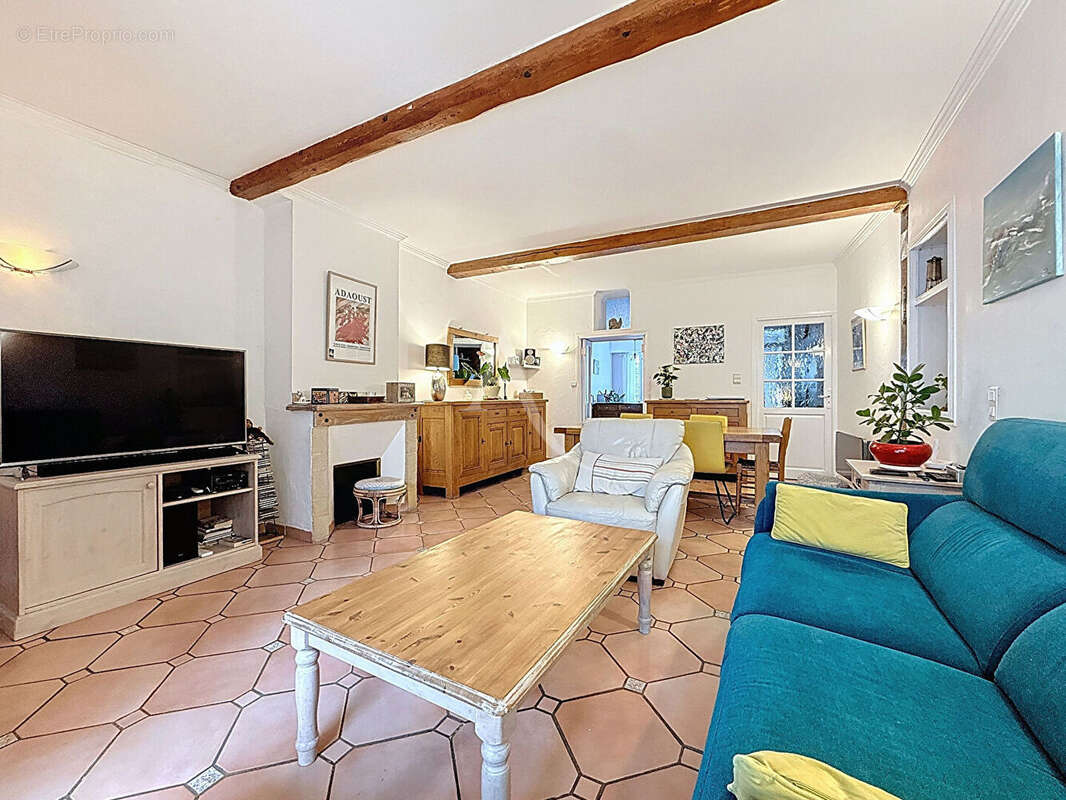 Maison à BRUGUIERES