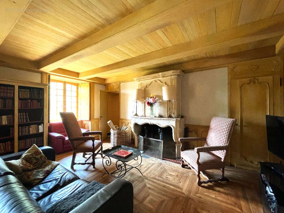 Manoir avec Corps de Ferme Chaudes Aigues - photo 6