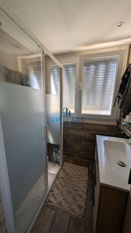 Mably, au calme maison familiale 4 chambres, piscine. - photo 10