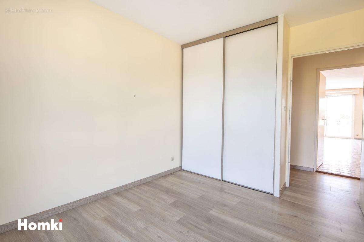 Appartement T4 avec grand balcon, garage, cave et vue plein sud sur les montagnes – Secteur Allié / Alpin - photo 8