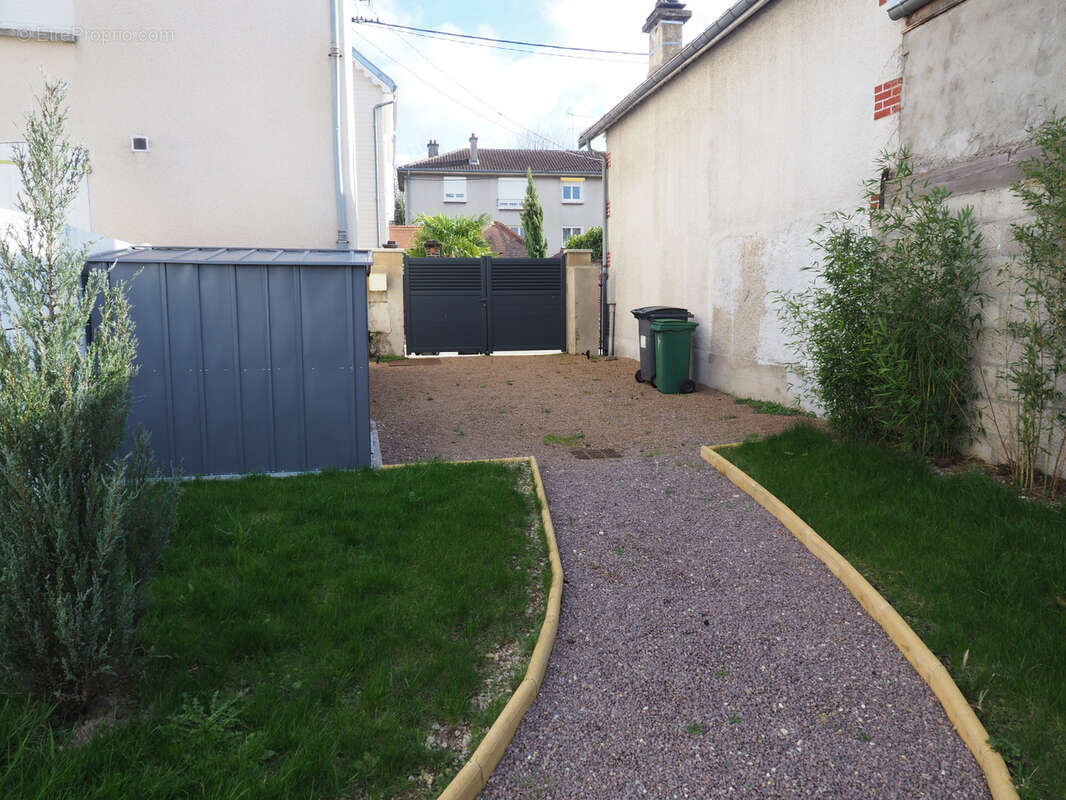 Sainte savine : maison t5 renovee, proche gare - photo 12