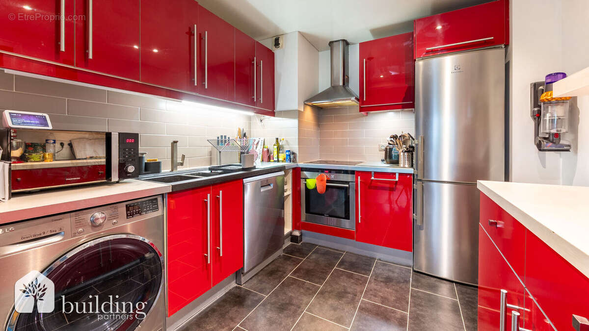 Appartement à COURBEVOIE