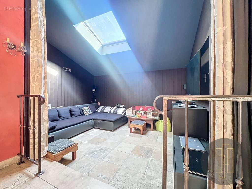 Maison à VILLEFRANCHE-SUR-SAONE