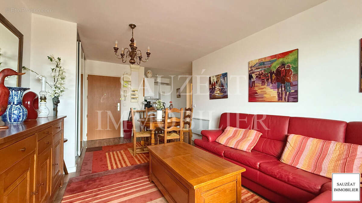 Appartement à BAGNEUX
