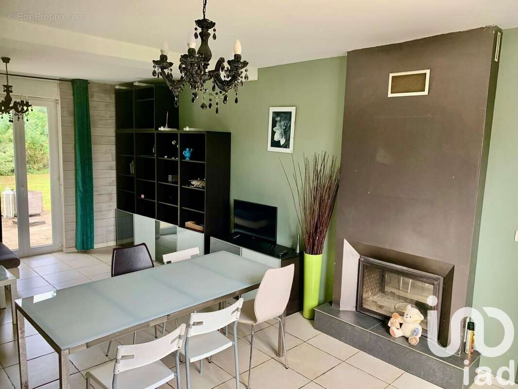 Photo 8 - Maison à COURCELLES-LE-COMTE