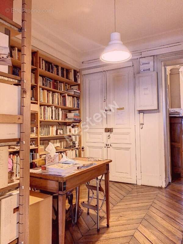 Appartement à PARIS-4E