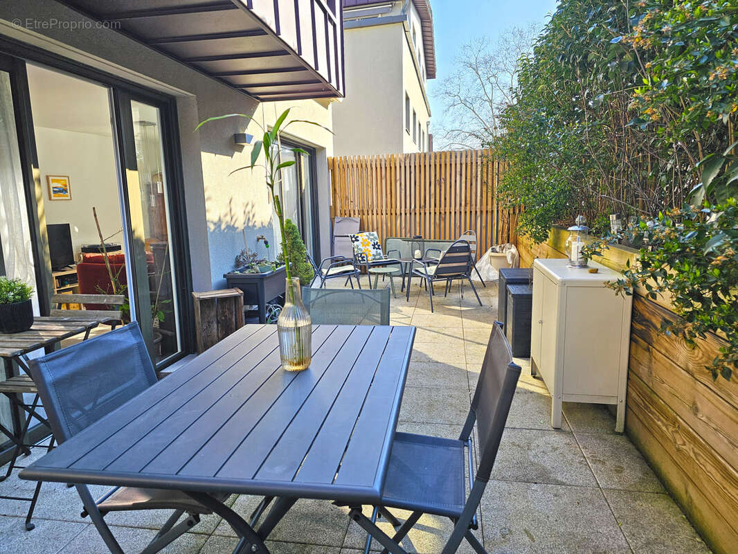 Appartement à TASSIN-LA-DEMI-LUNE