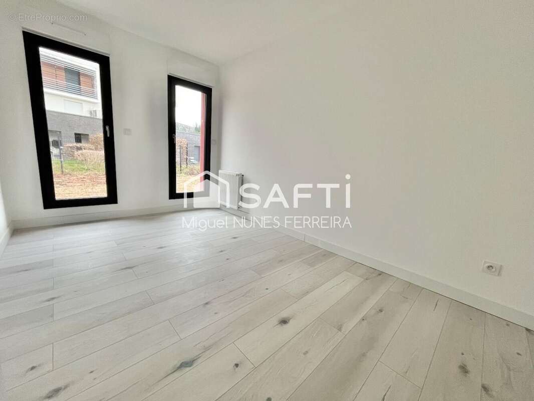 Photo 2 - Maison à OISSEL