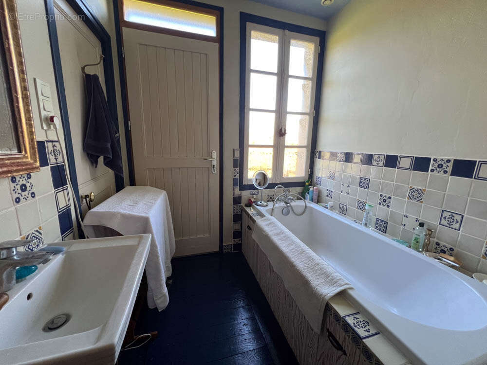 Maison à GUERQUESALLES