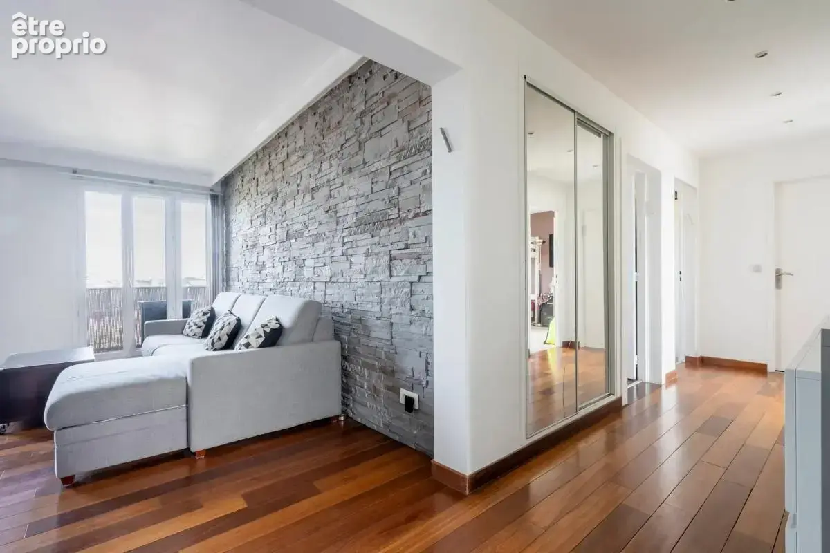 Appartement de 4 pièces de 98 m² à Fontenay-sous-Bois - photo 3