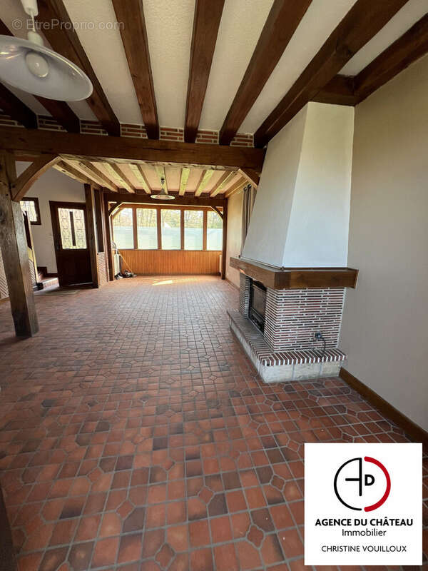 Maison à LES BORDES