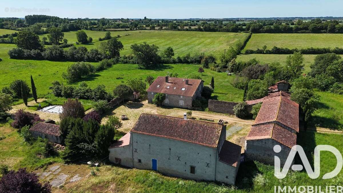 Photo 2 - Maison à SAINT-GERMAIN-DE-PRINCAY